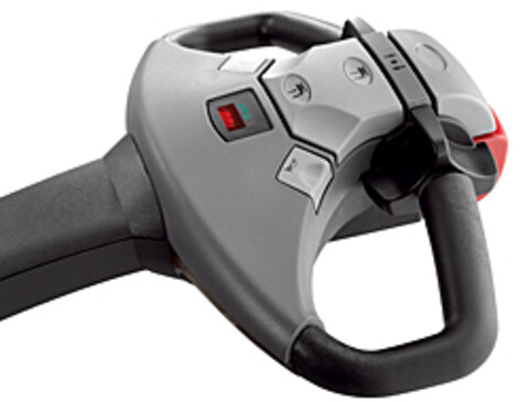 Uchwyt z włącznikiem funkcji Click-2-Creep (kliknij, by pełzać) 